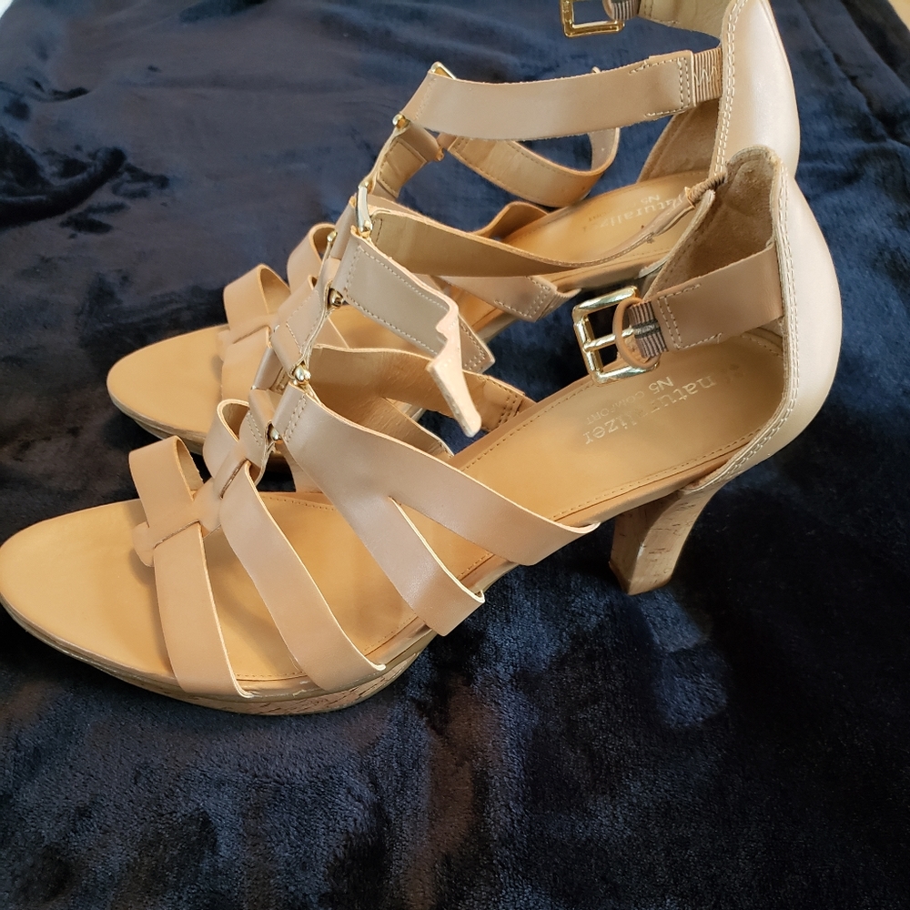 Nude Naturalizer Strap heel sandal